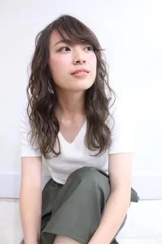 ロング カラー パーマ Freez狭間 裕美のヘアスタイル