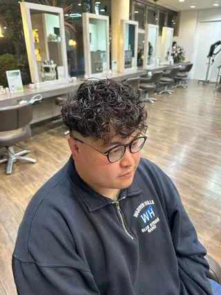 ショート パーマ メンズ 小川 音哉「fluer」のヘアスタイル