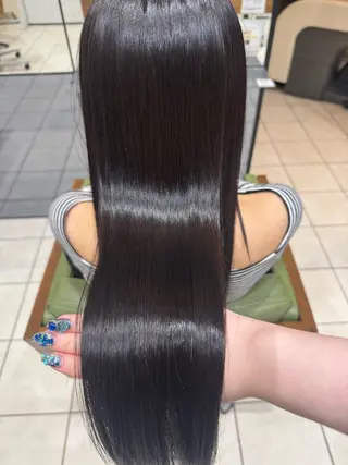 ロング 吉留 文月のヘアスタイル