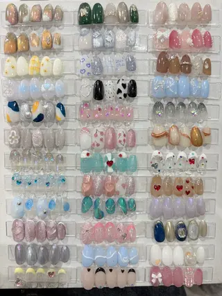 ネイル Zir nail 津田沼店所属・☁️ ゆい 🧸💛のネイルデザイン
