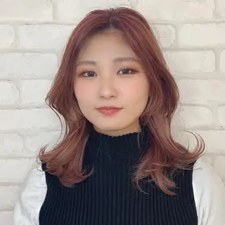 ミディアム カラー abilita AZUSAのヘアスタイル