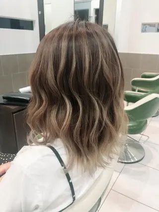 セミロング カラー ヘアアレンジ PROGRESS Harukiのヘアスタイル