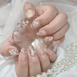ミディアム Nailsalon Angeのネイルデザイン