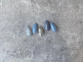 ネイル NINEnami ニュアンスネイルのネイルデザイン