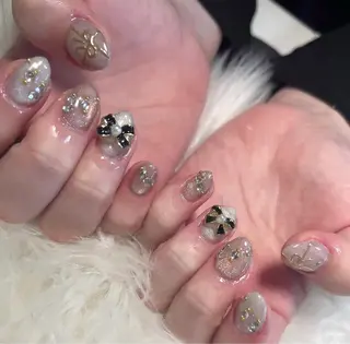 ネイル Rureri .のネイルデザイン