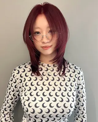 セミロング カラー haco＋所属・圧倒的デザイン力 店長🎨RENAのヘアスタイル