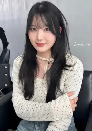 ロング カラー ヘアアレンジ 🫧🇰🇷韓国ヘア レイヤー🐺Yutaのヘアスタイル