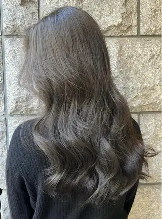 ロング カラー ヘアアレンジ 🕊️レイヤーカット 透明感カラー GOのヘアスタイル