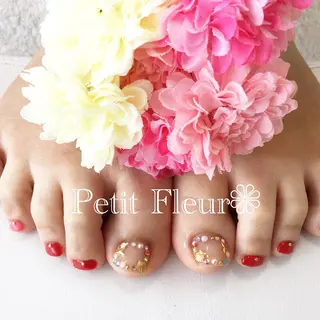 ネイル Petit Fleur所属・青柳 亜梨奈のマツエク・マツパデザイン