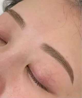 アイブロウ BEAUTY GENE professional 横浜ジョイナス店所属・yui .のマツエク・マツパデザイン