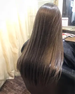 ロング カラー Tsuyoki .のヘアスタイル