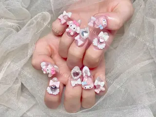 ネイル Momo 🤍のネイルデザイン