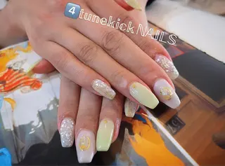 ネイル 4tunekick NAILS(フォーチュンキックネイルズ)所属・光森 淳子のネイルデザイン