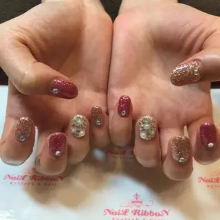 ネイル ネイルリボン 受付スタッフのネイルデザイン