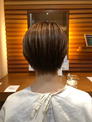 ショート 高山🐬髪質改善 池袋で縮毛矯正のヘアスタイル