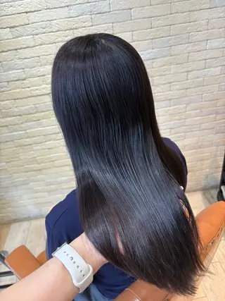 カラー しおり🍬 KOKORO🤍のヘアスタイル