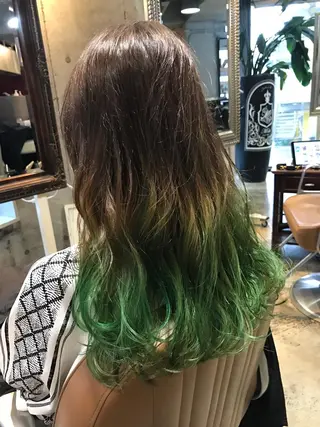 ミディアム カラー パーマ ヘアアレンジ メンズ キッズ ネイル マツエク・マツパ サロンドミルク 原宿のヘアスタイル