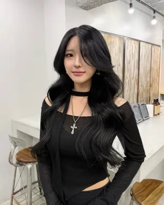 ロング カラー 韓国ヘア🫧 KAZUTOのヘアスタイル