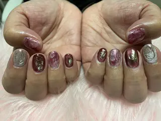 ネイル 安永 彩香のネイルデザイン