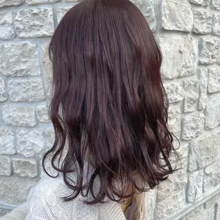 ミディアム カラー 星野 茉由のヘアスタイル