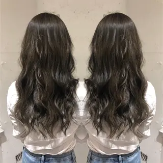 ロング あらき ちさとのヘアスタイル