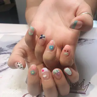 ネイル Guarendo錦糸町店所属・ガレンドウ 白澤 愛子のネイルデザイン