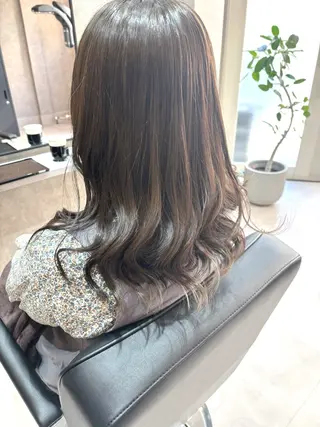 セミロング AdeLaide Hair所属・Mina Akiyamaのヘアスタイル
