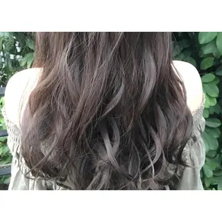 カラー THE DAY所属・AKI HASHIMOTOのヘアスタイル