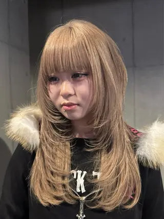 ロング カラー だいち/ブリーチ/ レイヤーカットのヘアスタイル