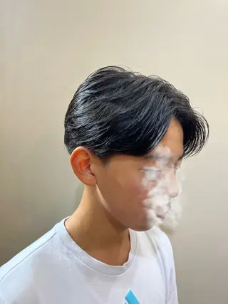 メンズ メンズ職人/センター パート/富沢真斗のヘアスタイル