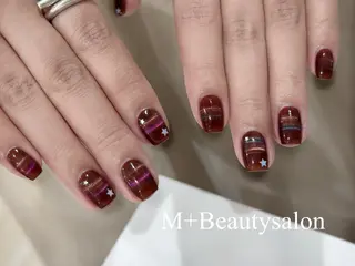 ネイル M+  Beauty Salonのネイルデザイン