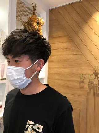 ショート メンズ 鈴村 大介のヘアスタイル