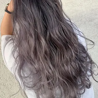 ロング カラー flocci🌙 フロクシのヘアスタイル