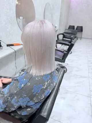 ミディアム カラー 🌈派手髪ハイトーン 🌈鈴木亮太🌈のヘアスタイル