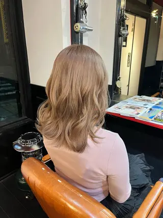 カラー Hammer Smith所属・スズキ リコのヘアスタイル