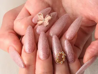 セミロング ネイル aime 中崎町のネイルデザイン