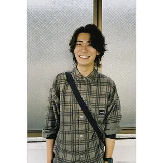 ミディアム “slow” 岡本海万。のヘアスタイル