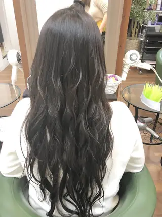 ロング カラー PALETTE(パレット)所属・SHIORI💜口コ ミNo.1艶カラーのヘアスタイル