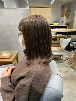 ミディアム カラー 黒岩 梨沙のヘアスタイル