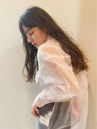 セミロング 🌹ハッシュカット、 レイヤー韓国ヘア🌹のヘアスタイル