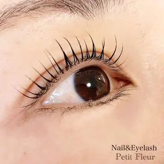 マツエク・マツパ Petit Fleur所属・青柳 亜梨奈のマツエク・マツパデザイン