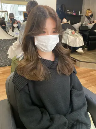 ロング カラー ヘアアレンジ レイヤーカット、 大人可愛い　中村美羅のヘアスタイル