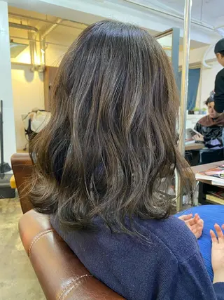セミロング カラー ヘアアレンジ 【艶髪×韓国風】 毛流れ職人 RYOのヘアスタイル