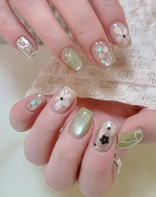 ネイル パラジェル＆フィルイン取り扱いサロンSol Nail所属・Sol Nail ミネのネイルデザイン