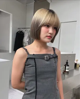 ショート stén所属・HARUKA/原宿 ハイトーン/レイヤーのヘアスタイル