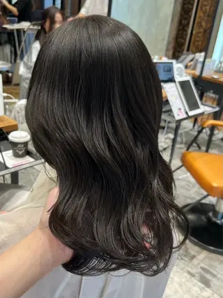 ミディアム カラー 美髪ヘッドスパ🫧 西山紗奈江💆♀️のヘアスタイル