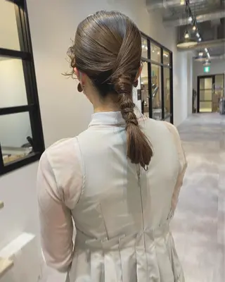 セミロング ヘアアレンジ 大人かわいい×艶髪 🤍塩川のヘアスタイル