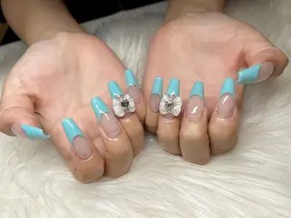 セミロング ネイル 《LB》ラブリエ Nail&eyeのマツエク・マツパデザイン
