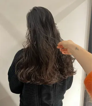 セミロング カラー GO TODAY シェアサロン Flos店所属・耳つぼジュエリー 👂🏻🌸ayaのエステ・リラクイメージ