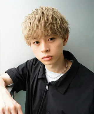 ショート カラー パーマ メンズ 横浜 /シャドウ／ツイスパのヘアスタイル